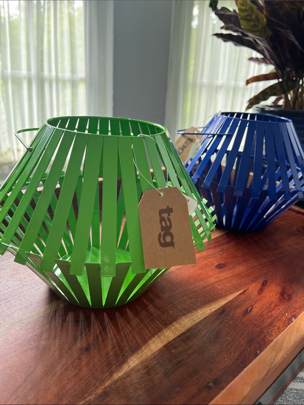 NWT • SET OF 2 METAL LANTERNS